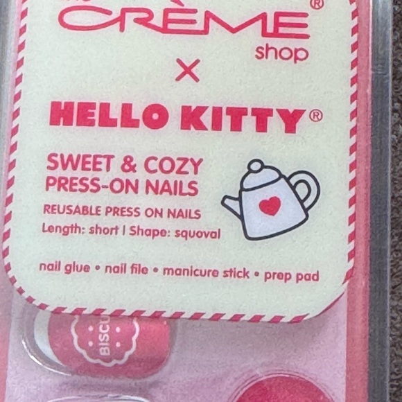 Hello Kitty Sweet & Cozy Press-On Nails - Pink and Red - Picture 5 of 8